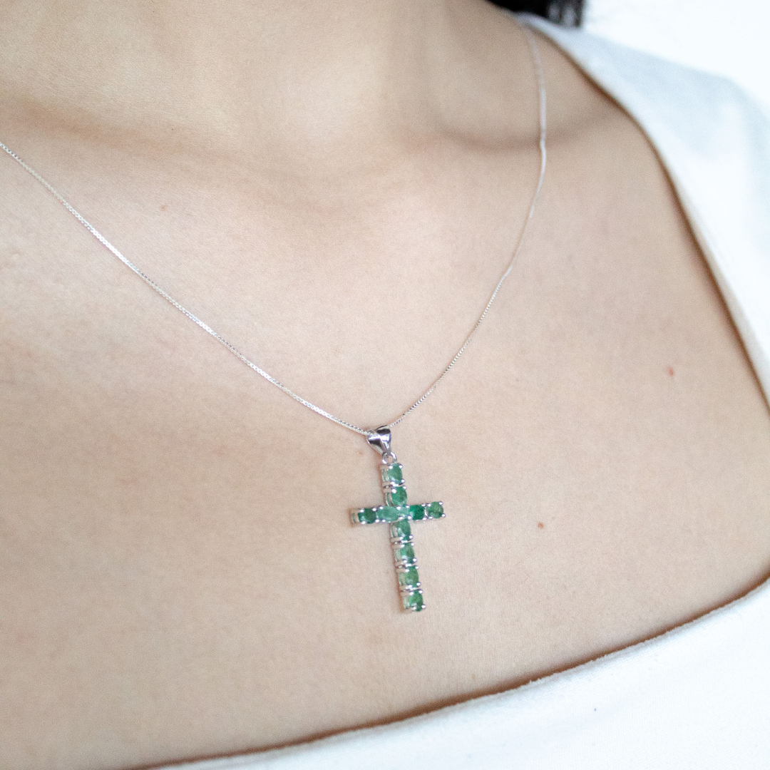 Cruces en Plata .925 con Zafiros, Esmeraldas o Rubies