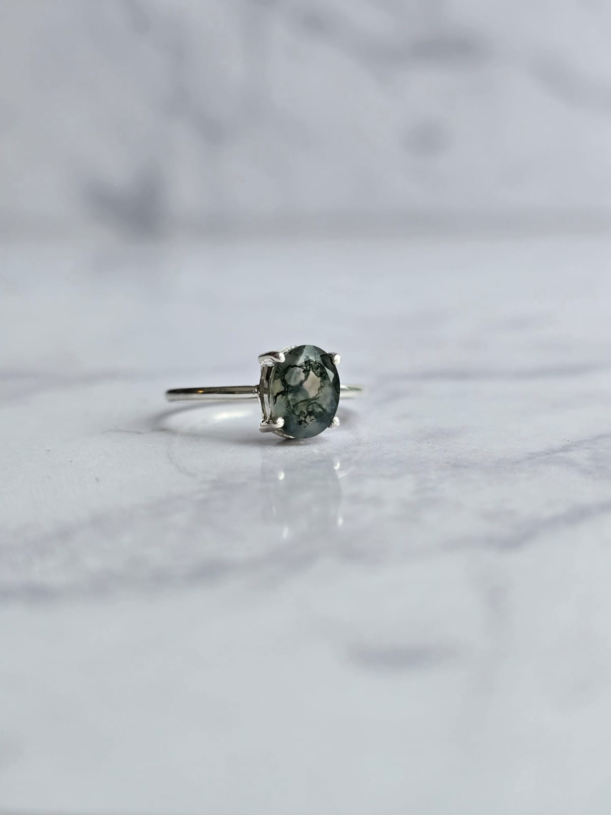 Anillo con Agata Musgosa corte Oval en oro 10k